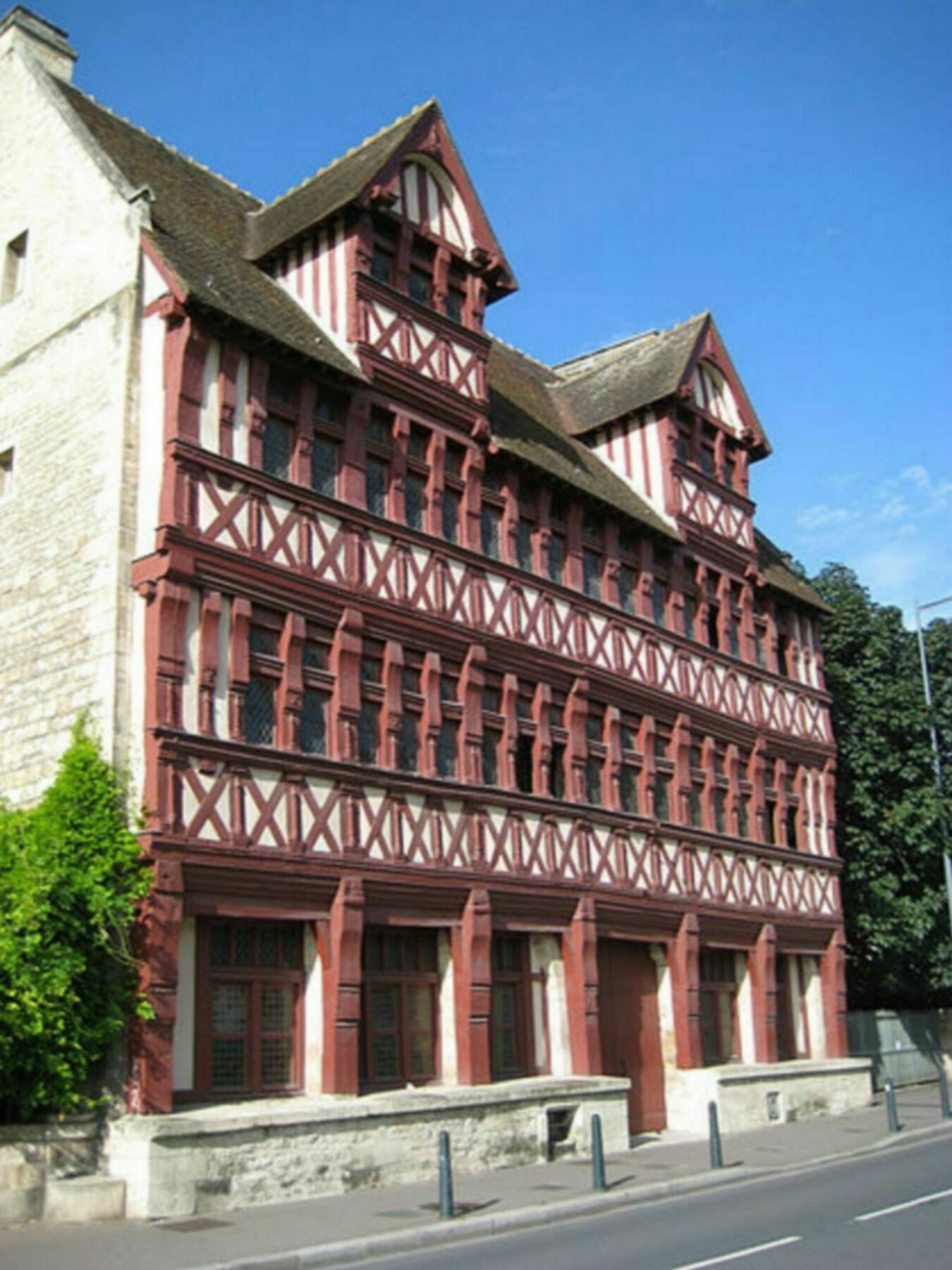 Hôtel Des Quatrans Caen Exterior foto